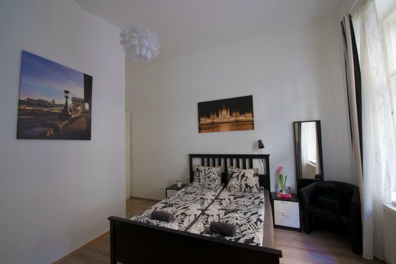 No. 11 With 2 Bathrooms Next To Railway Station Apartamento *